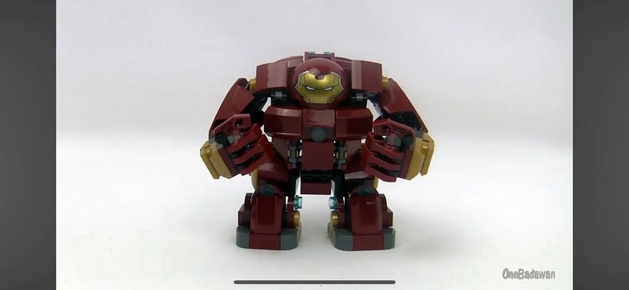 Bigfig scale Hulkbuster - view 1