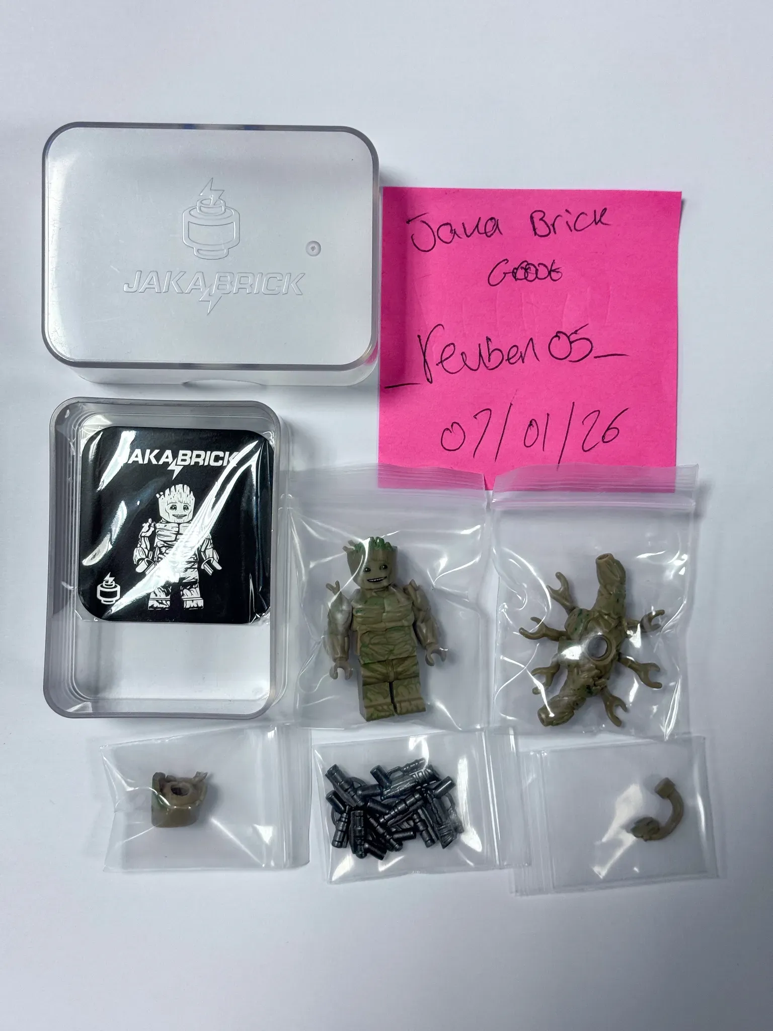 Groot Jaka Brick
