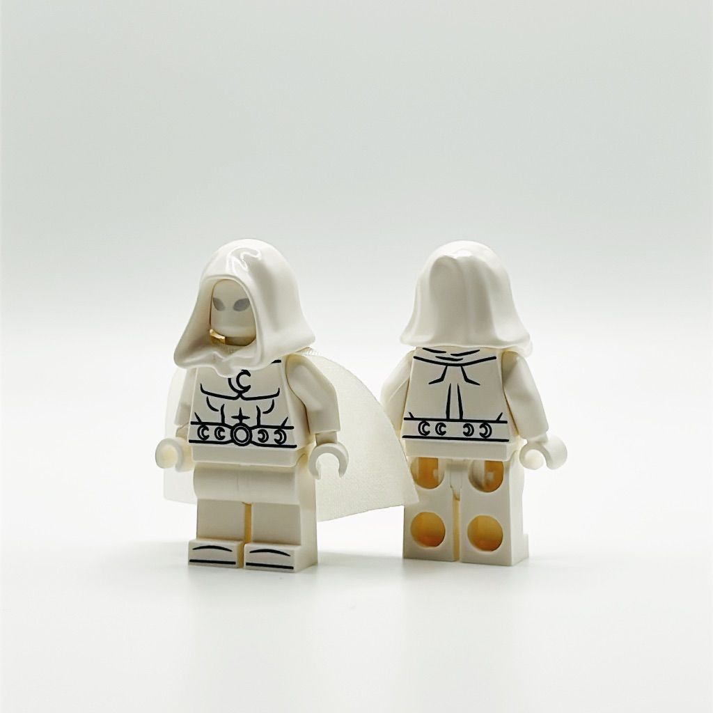 HeroicMinifigs Crescent Crusader (White&Black Heads) - view 2