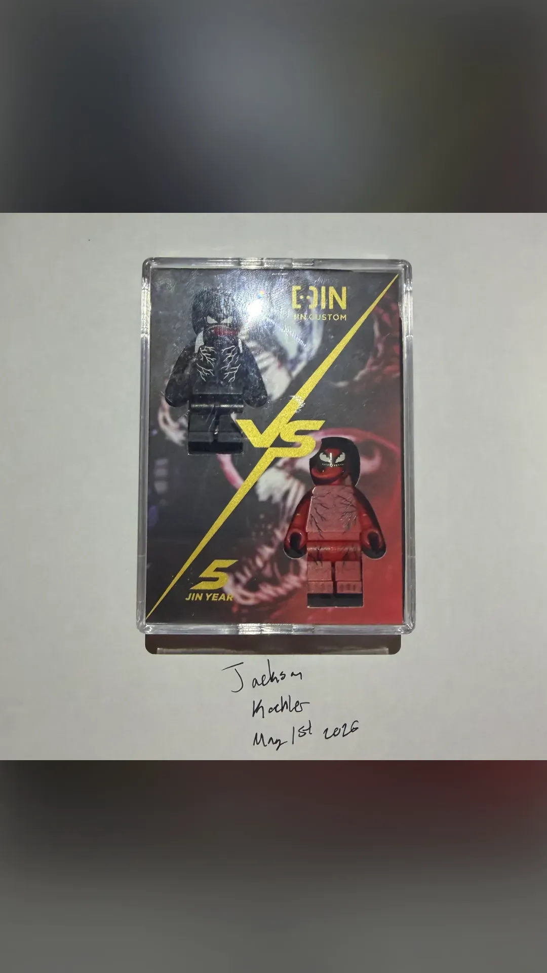 Jin customs Venom VS Carnage rare set.