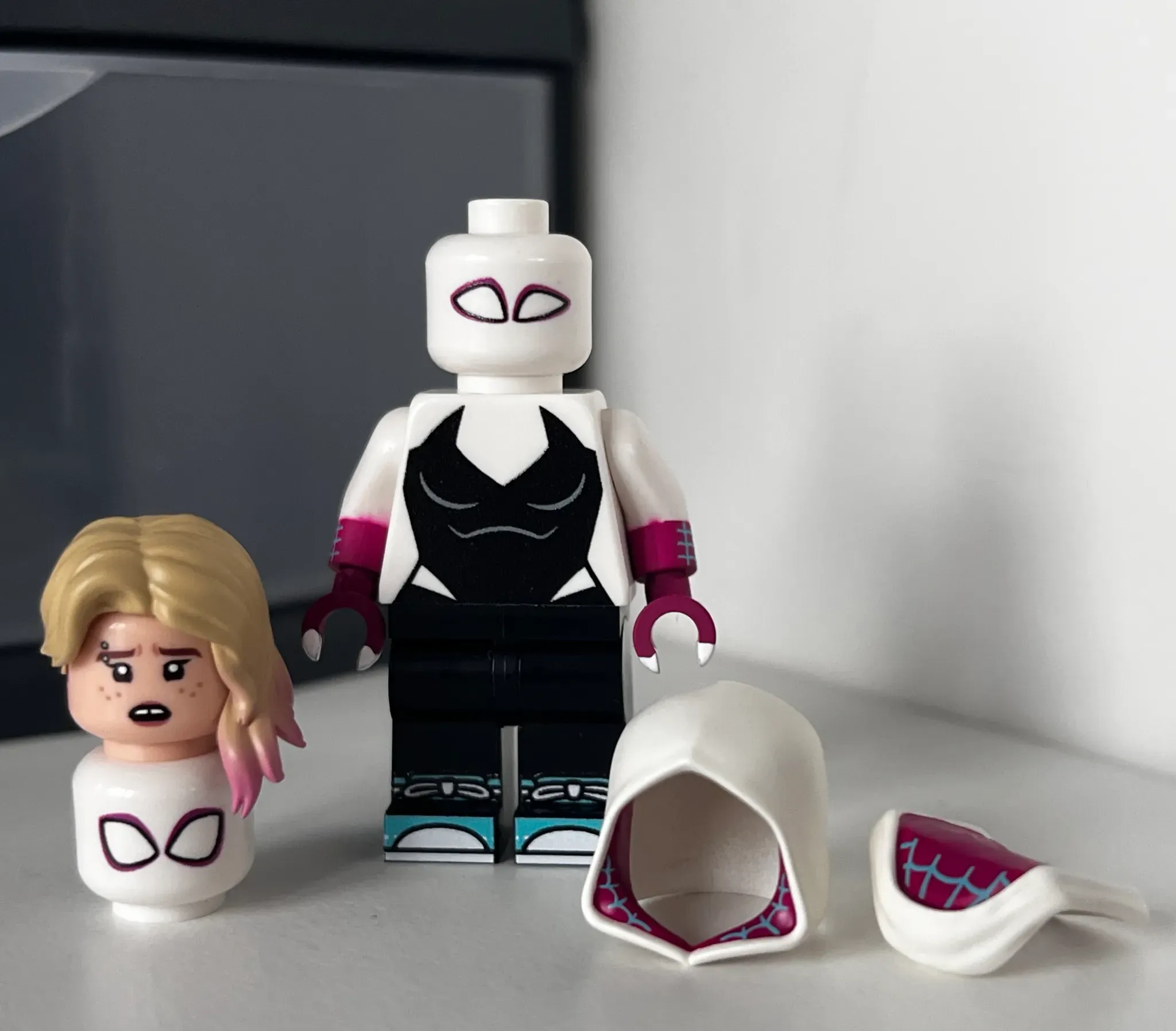 lego firestartoys fst gwen stacy  - view 2