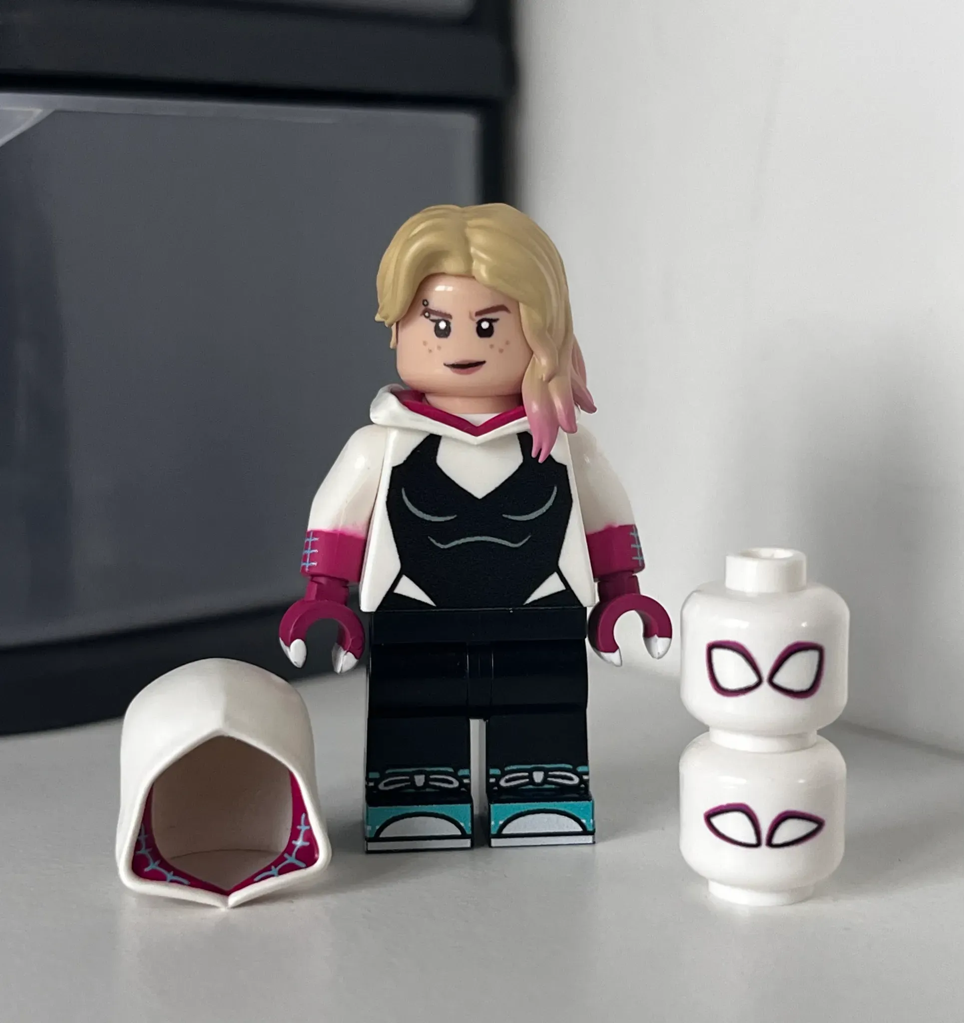 lego firestartoys fst gwen stacy  - view 4