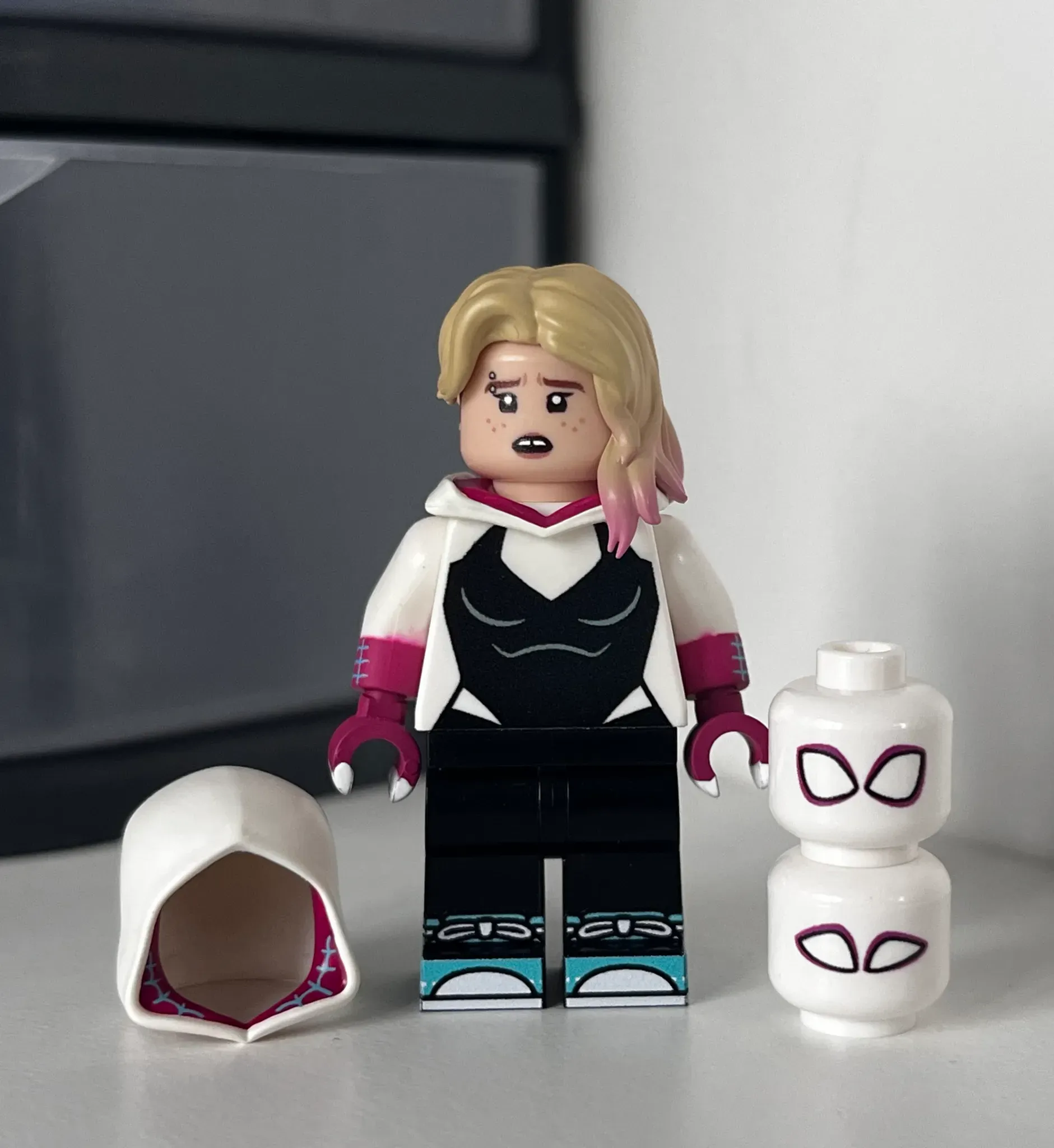 lego firestartoys fst gwen stacy  - view 5