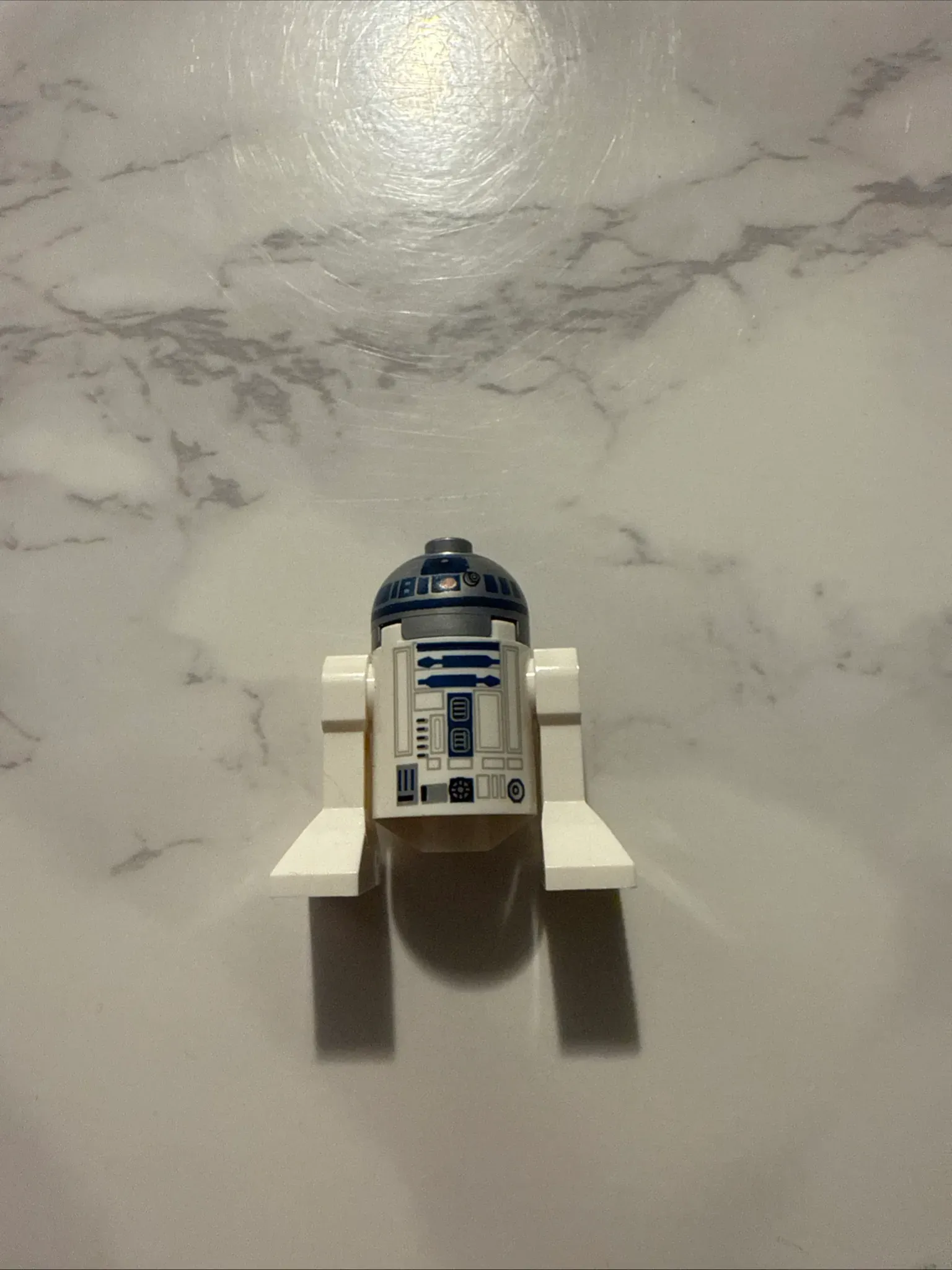 Lego Star Wars R2-D2 - view 1