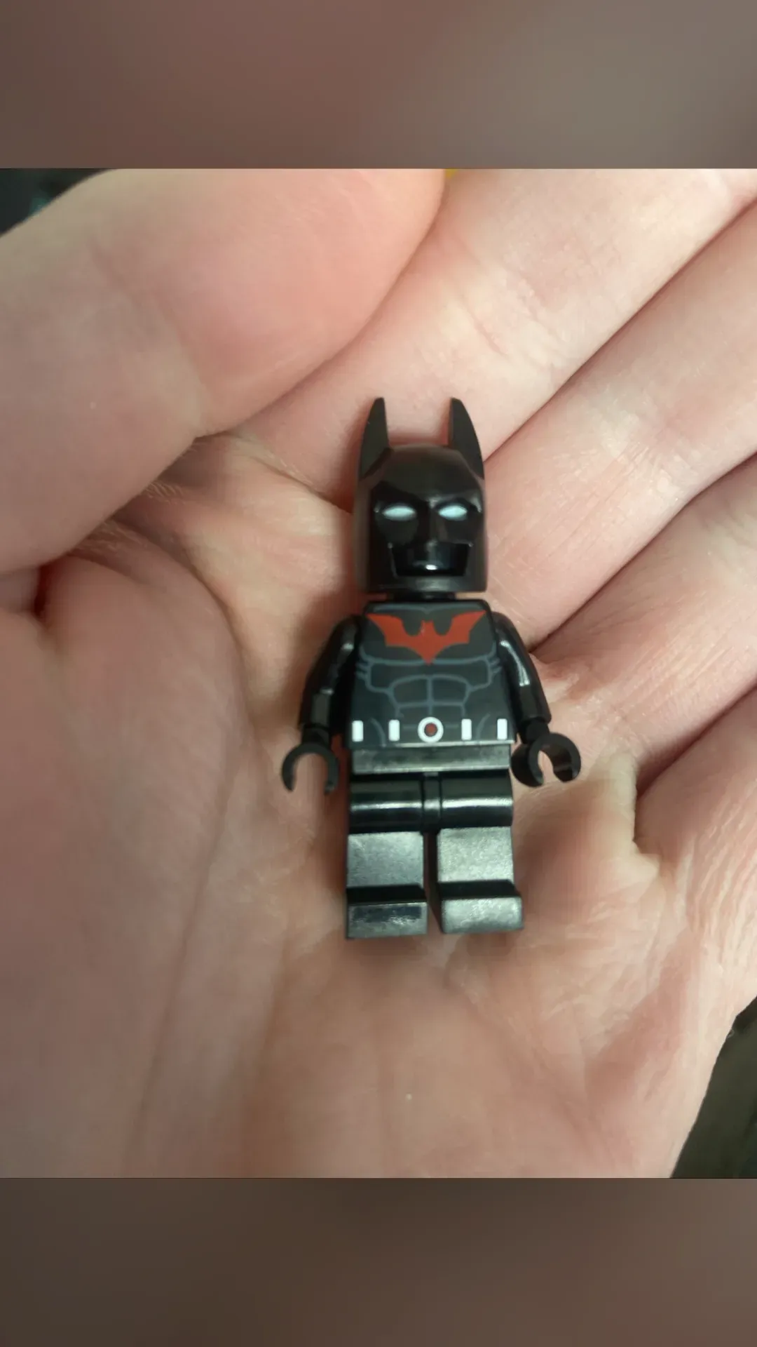 LeYiLeBrick batman beyond - view 1