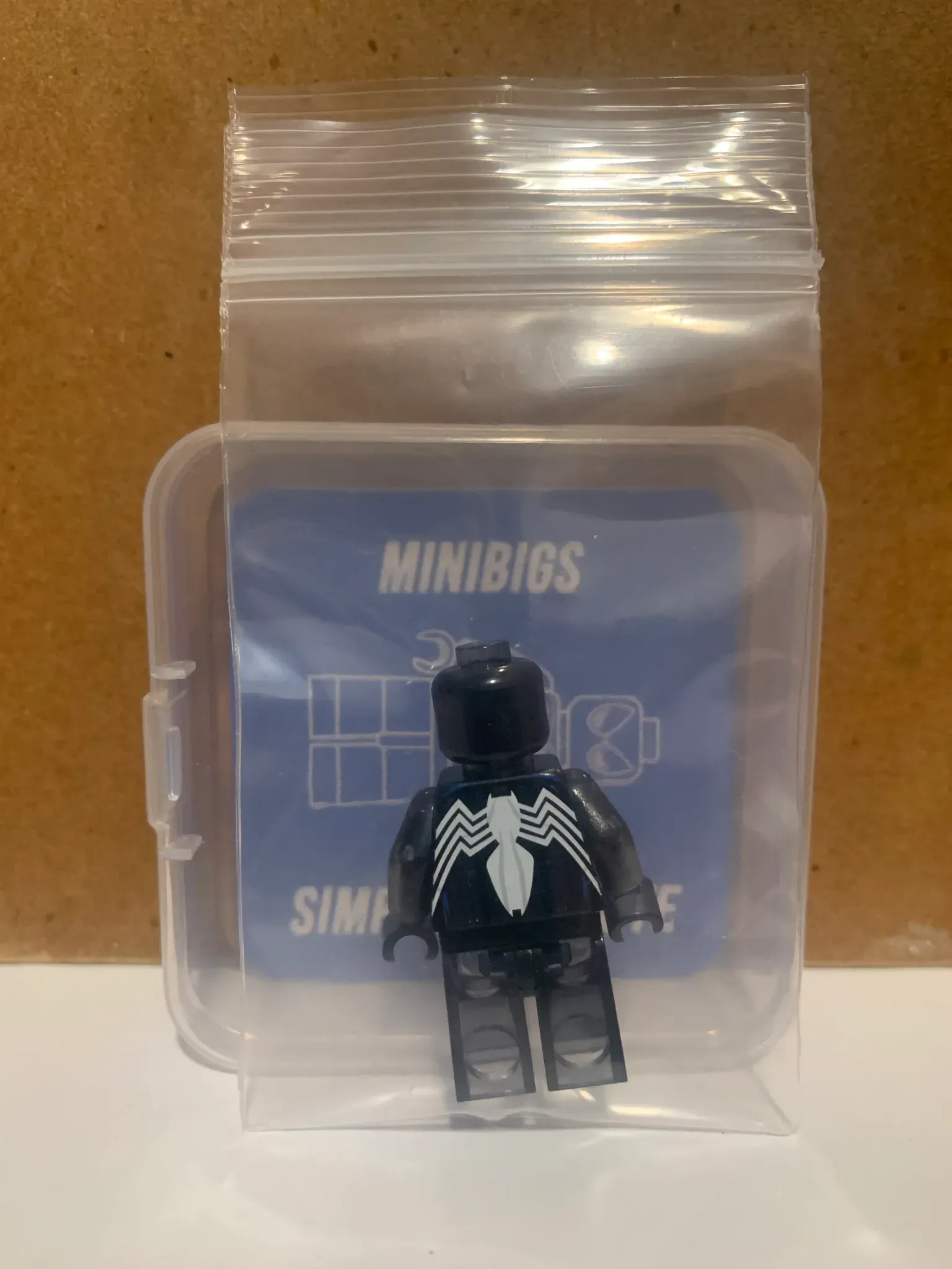 Minibigs - Symbiote Spidey (Translucent) - view 3