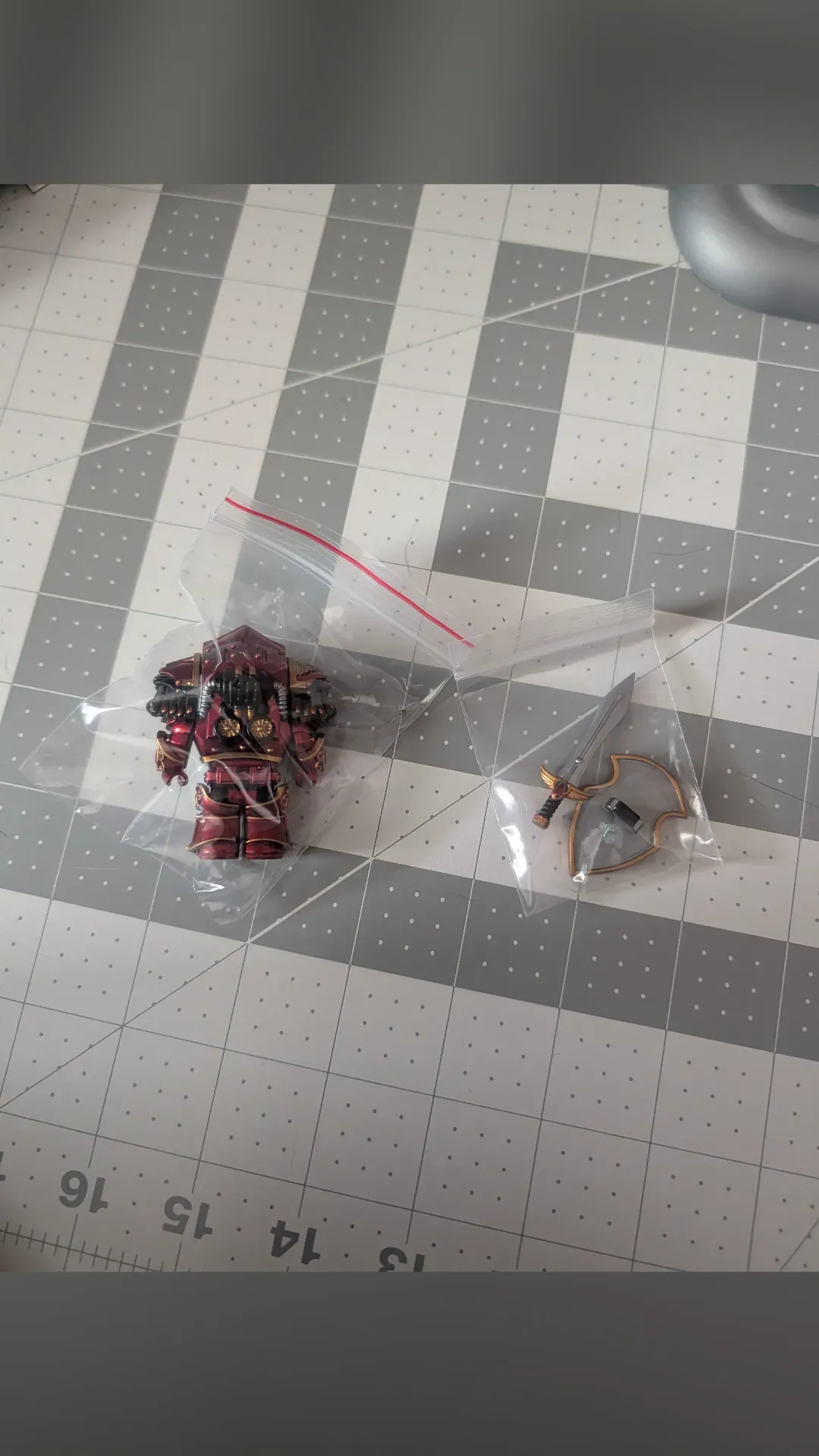 Minifigure factory Warhammer 40K Blood Angels Crimson Paladin  - view 2