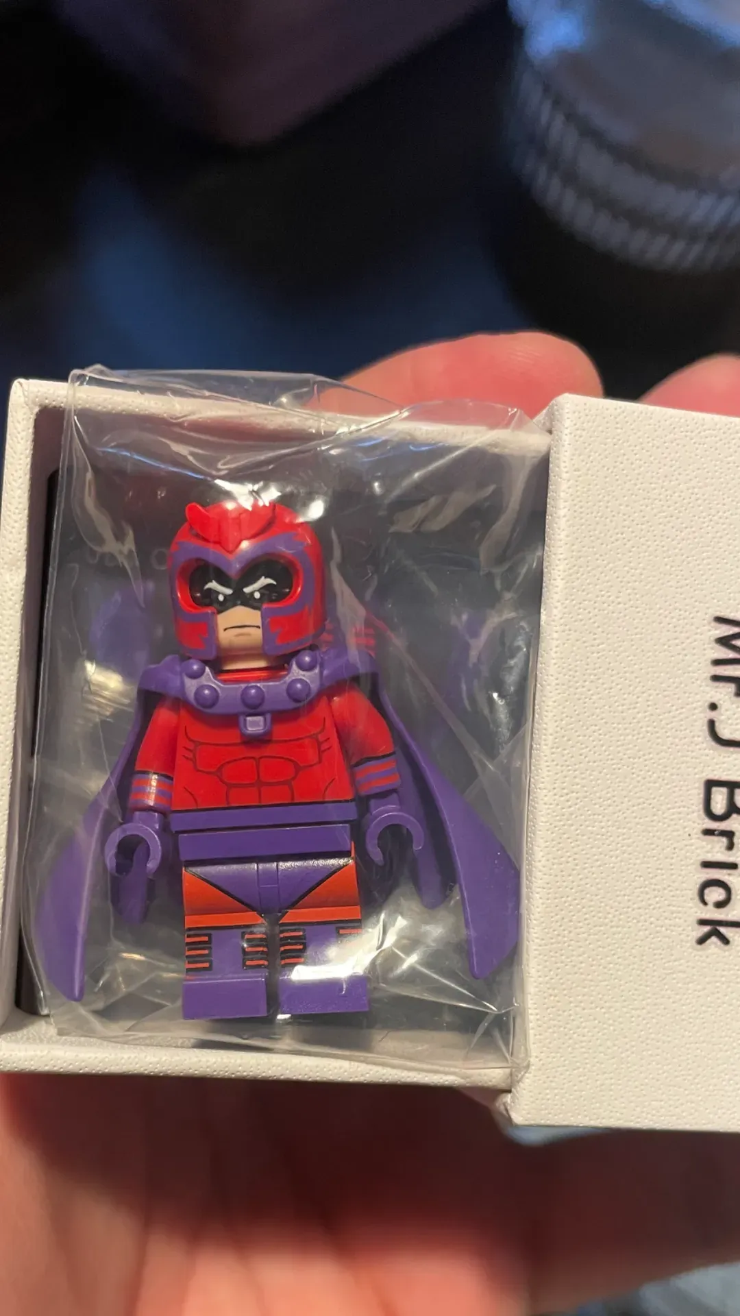 MrJ Brick Magneto - view 2