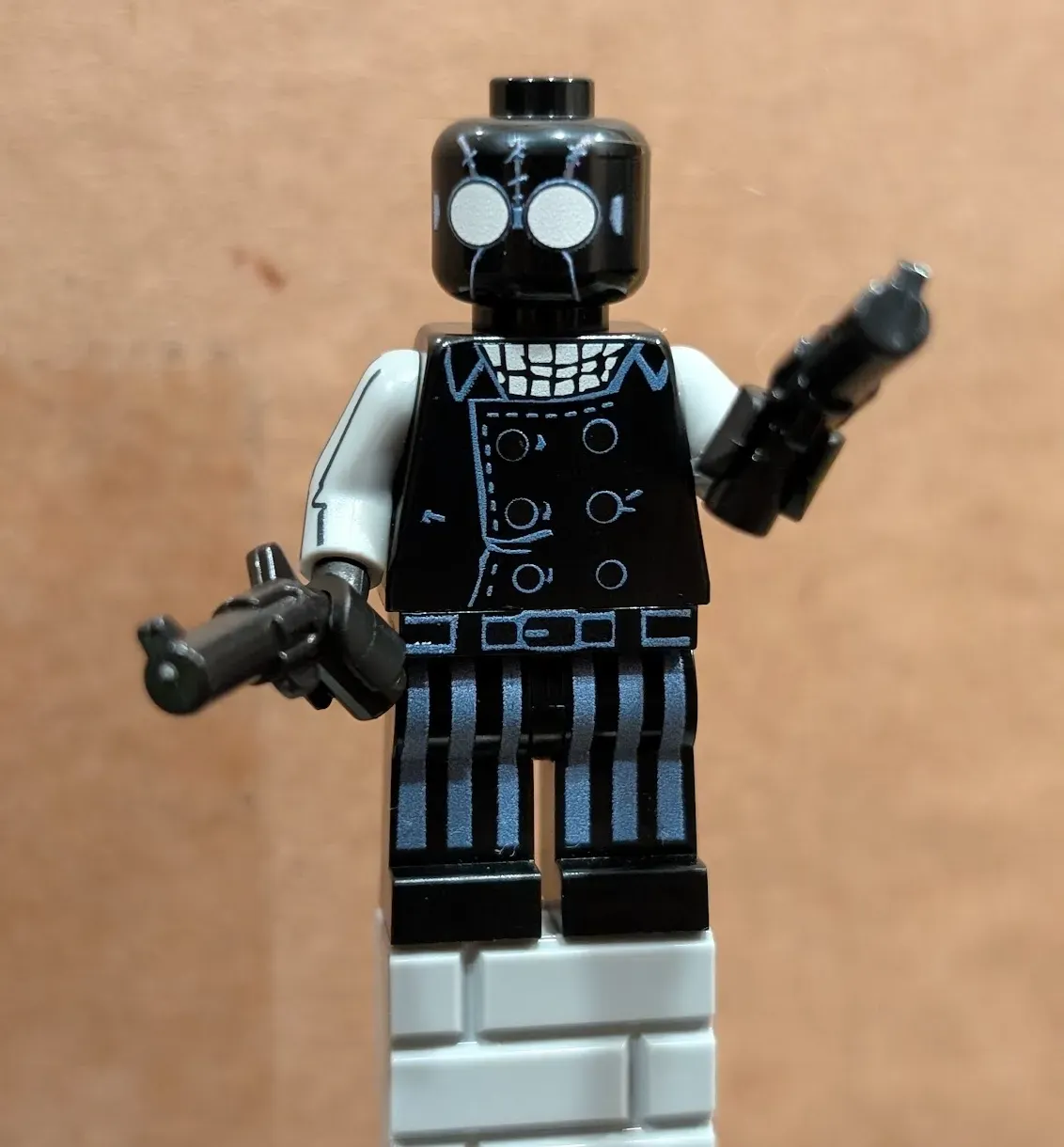 Spider-Man NOIR - view 3