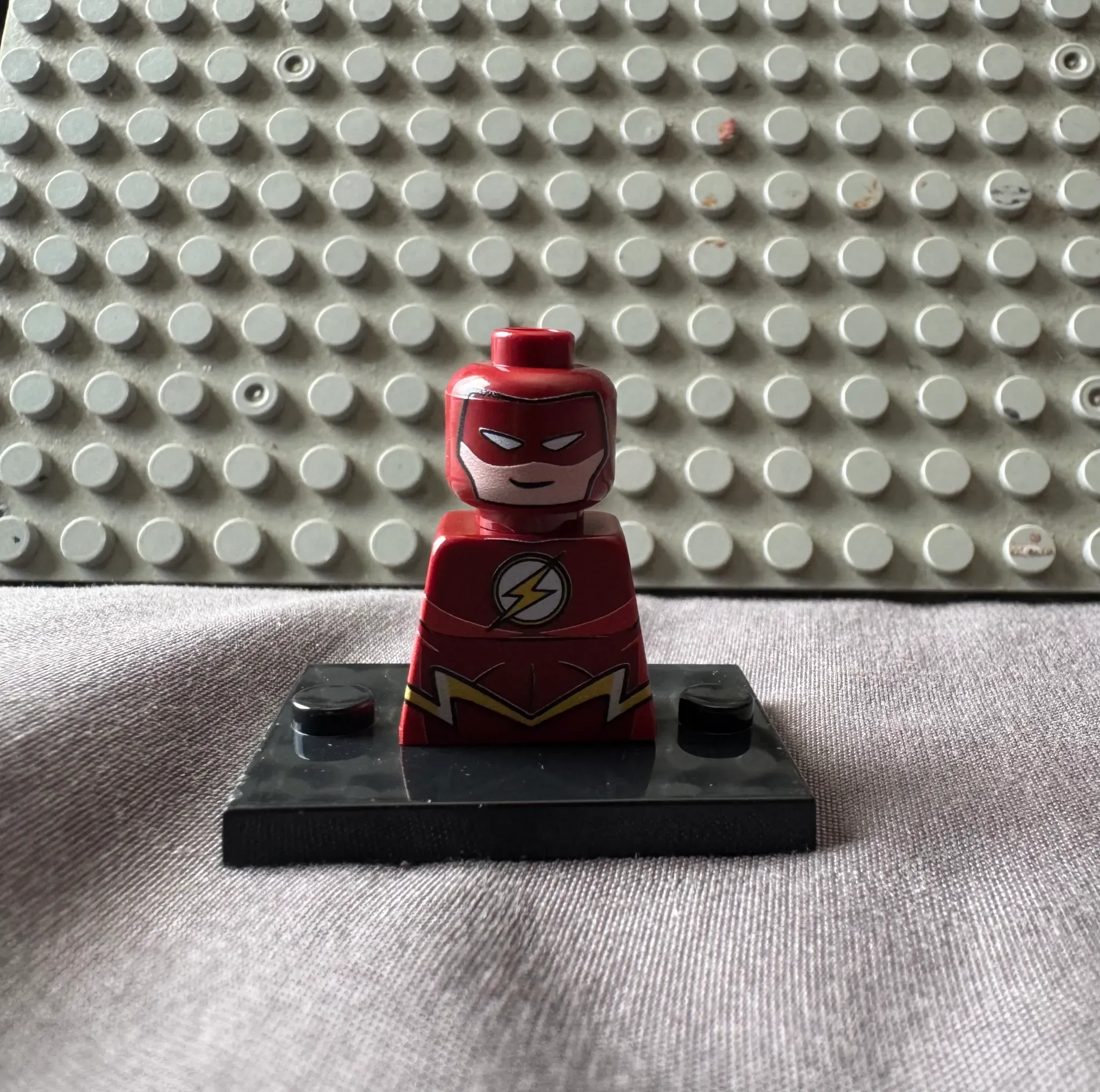 SuperBrickFigs DCAU Flash Head+Torso pack